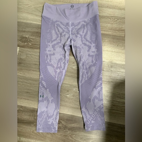 Under Armour Pants - Under Armour Lavender Patterned Leggings